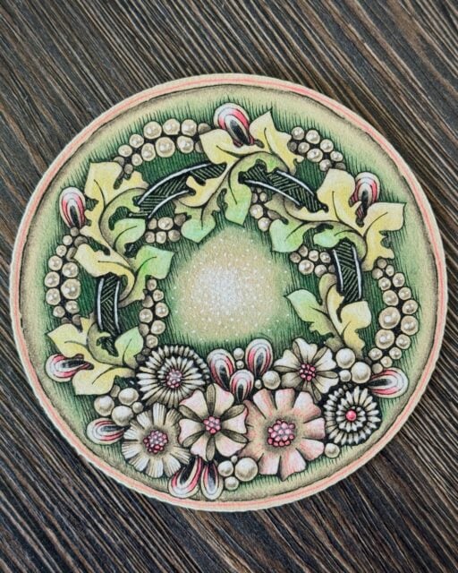 🌿🌸 A Garden of Delicate Details 🌸🌿

This beautiful artwork by @zen.linea brings together botanical elements, intricate patterns, and soft vintage-inspired colors in a wonderfully balanced circular composition. Delicate leaves, berries, and flowers form a natural wreath around the softly textured center, while fine linework and subtle shading give each element a handmade, dimensional quality. ✨

The gentle combination of greens, creams, pinks, and earthy tones creates a peaceful atmosphere, making this piece feel like a tiny garden captured inside a circle.

Why this artwork stands out:

1️⃣ Botanical composition — flowers, leaves, and berries blend beautifully together
2️⃣ Intricate linework — fine details give every element its own character
3️⃣ Soft natural palette — calming greens and delicate pinks create harmony
4️⃣ Circular balance — the wreath-like arrangement feels complete and cohesive
5️⃣ Textured shading — subtle details add depth and a beautiful handmade feel

Art by: @zen.linea 🤍

#BotanicalArt #FloralArt #PatternArt #LineArt #NatureInspired #DoodleArt #HandDrawnArt #InkDrawing #SketchbookArt #ArtInspiration #FloralIllustration #MindfulArt #CreativePatterns #DecorativeArt #ArtCommunity